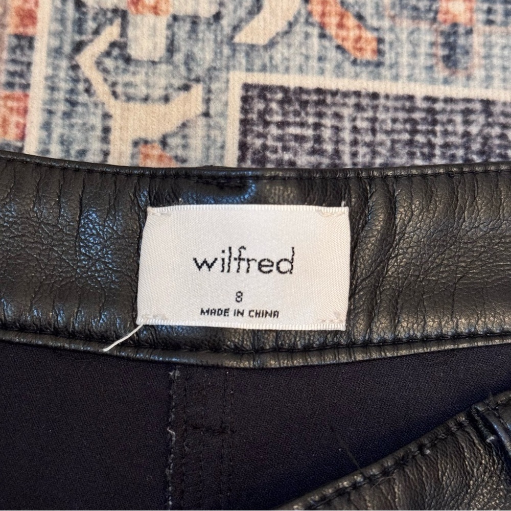 Aritzia Wilfred Melina High Rise Pant Black Leather-like Women’s Size 8 - Picture 11 of 16